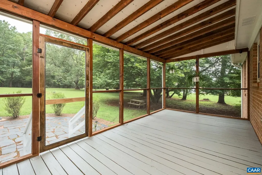 5106 Stony Point Pass Keswick VA 22947