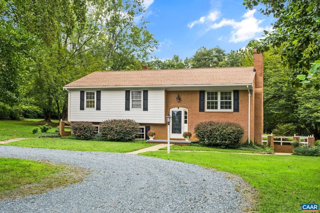 5106 Stony Point Pass Keswick VA 22947