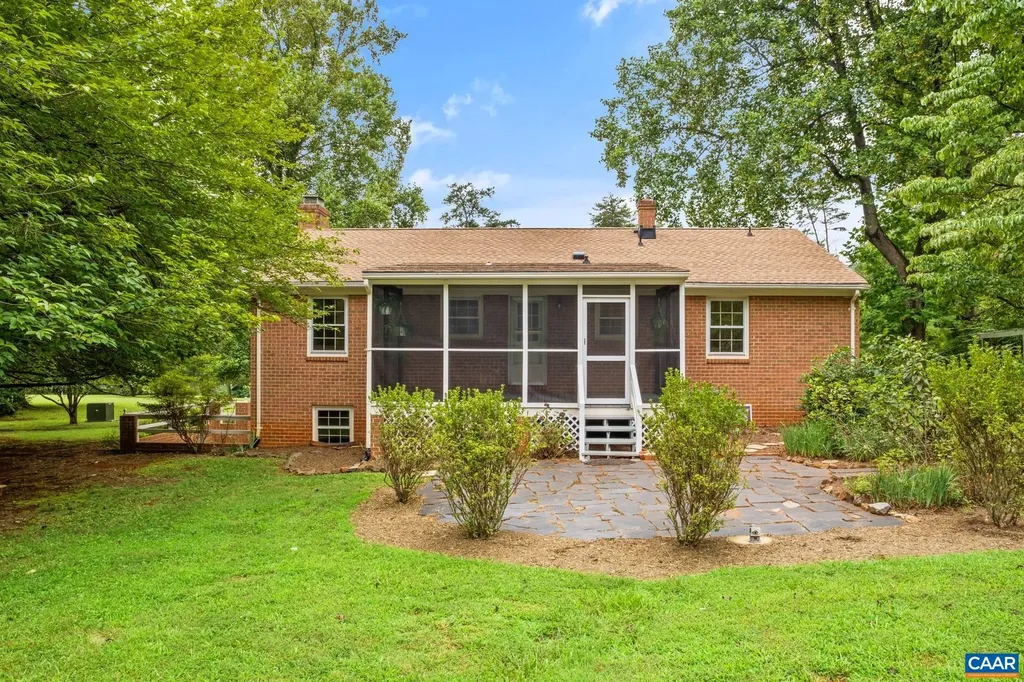 5106 Stony Point Pass Keswick VA 22947