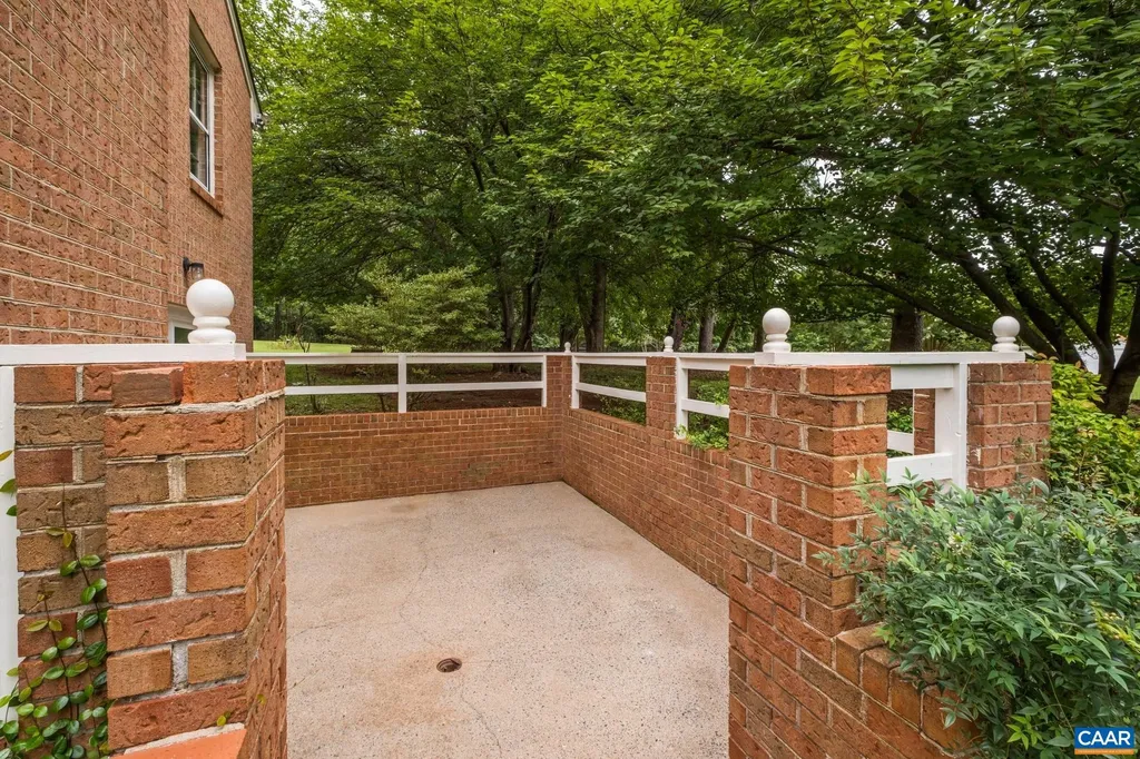 5106 Stony Point Pass Keswick VA 22947