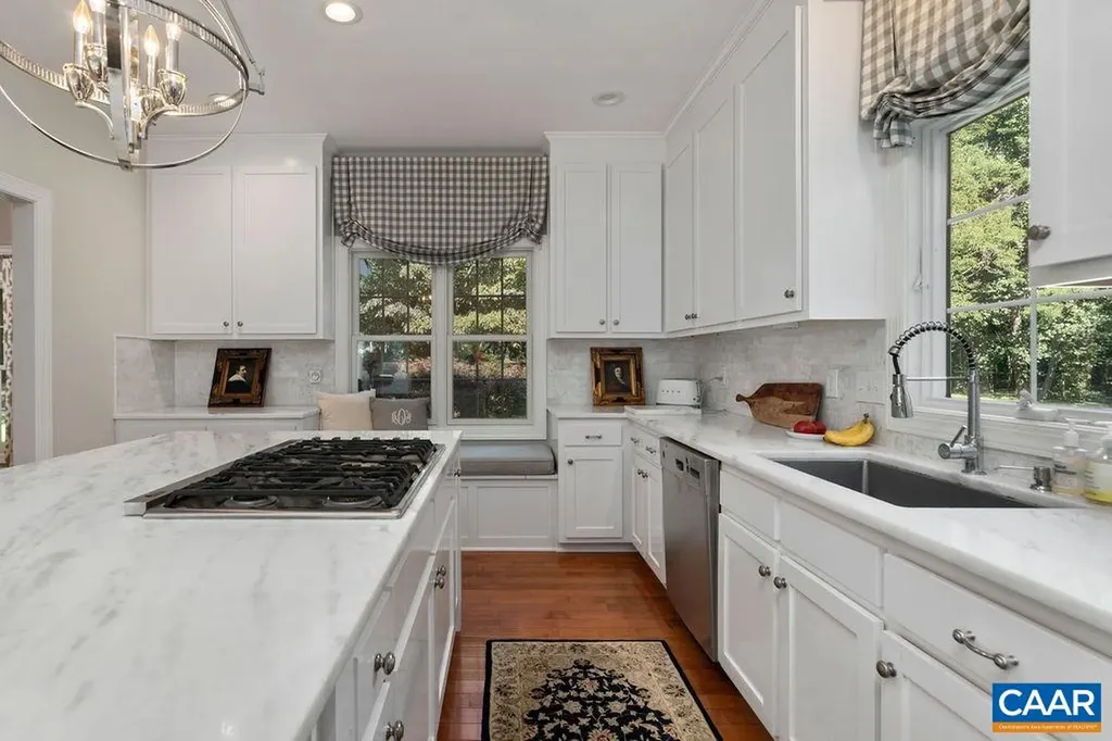 124 Hidden Springs Lane Nellysford VA 22958