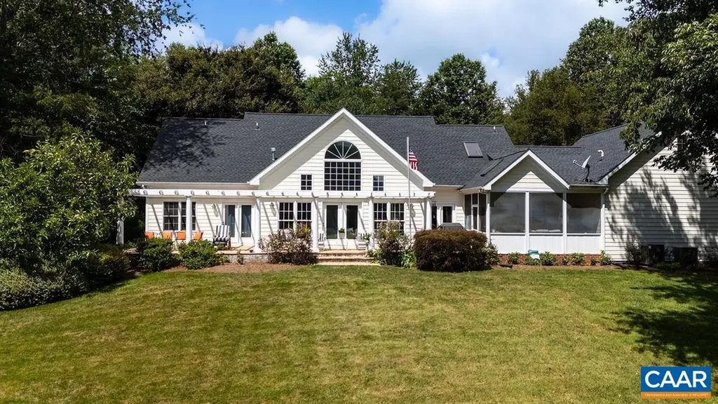 124 Hidden Springs Lane Nellysford VA 22958