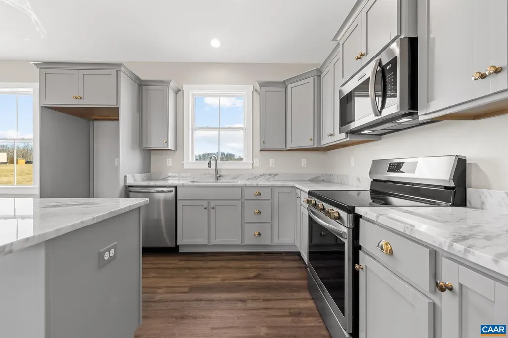 2794 Constitution Route S Buckingham VA 23936