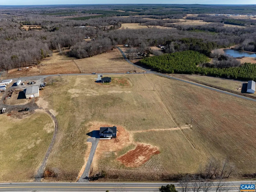 2794 Constitution Route S Buckingham VA 23936