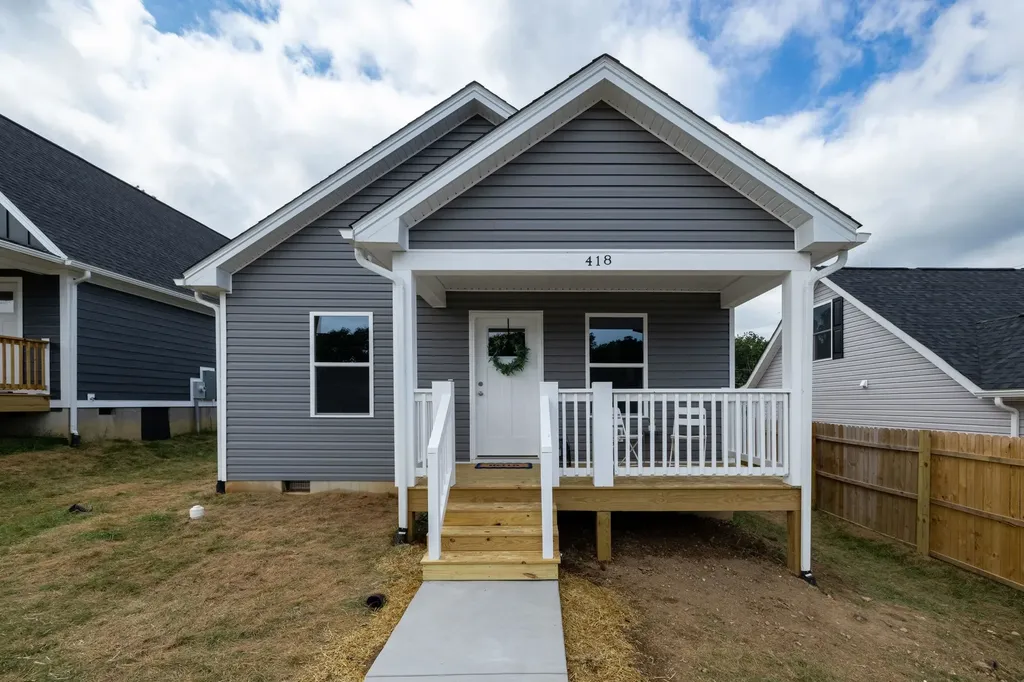 418 Grubert Avenue Staunton VA 24401