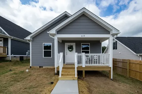 418 Grubert Avenue Staunton VA 24401