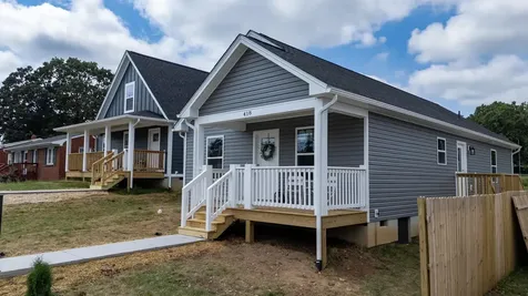 418 Grubert Avenue Staunton VA 24401