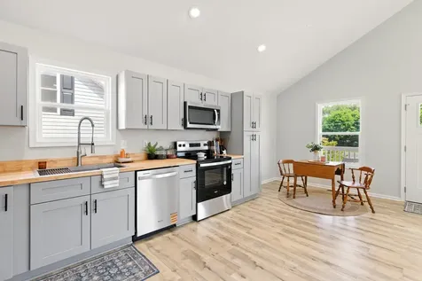 418 Grubert Avenue Staunton VA 24401