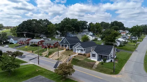 418 Grubert Avenue Staunton VA 24401