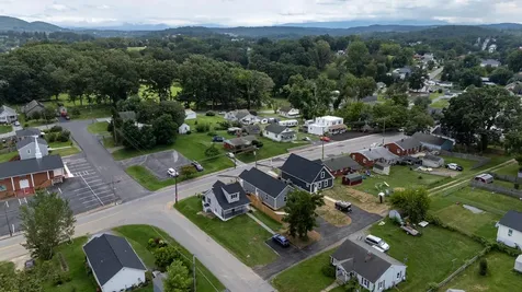 418 Grubert Avenue Staunton VA 24401