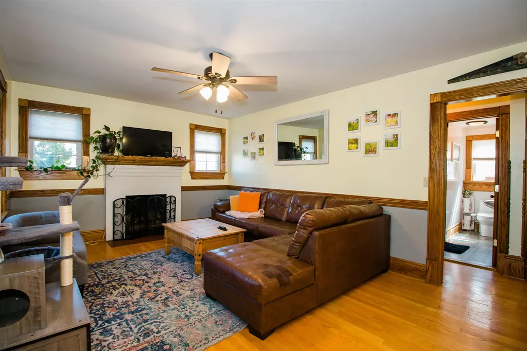 212 Stuart Avenue N Elkton VA 22827