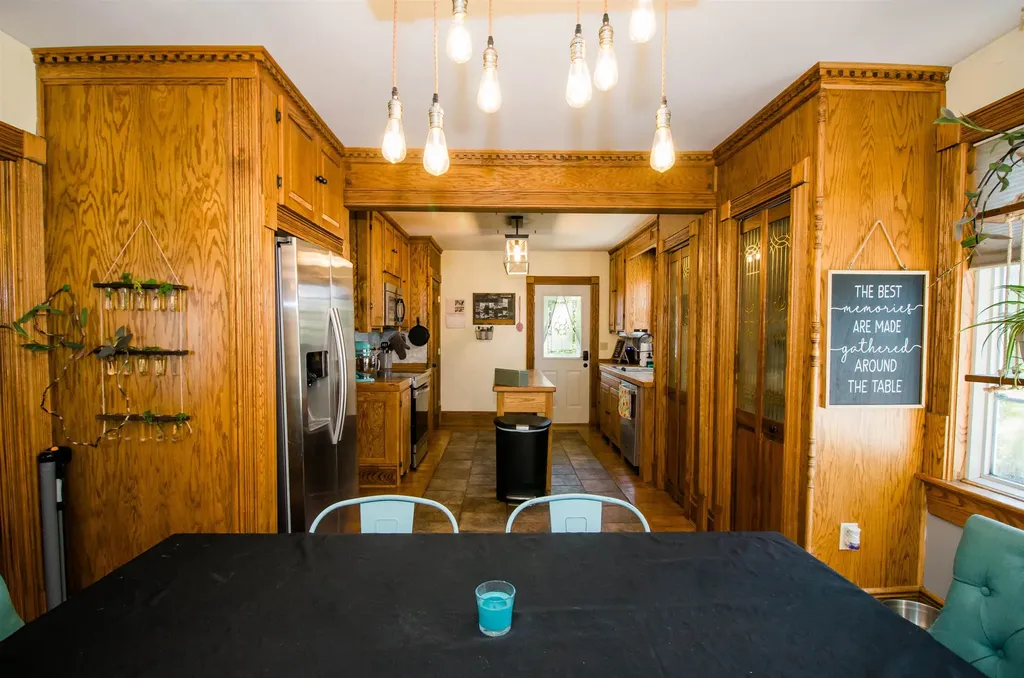 212 Stuart Avenue N Elkton VA 22827