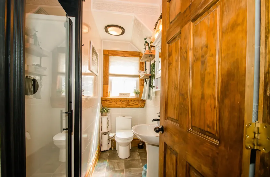 212 Stuart Avenue N Elkton VA 22827