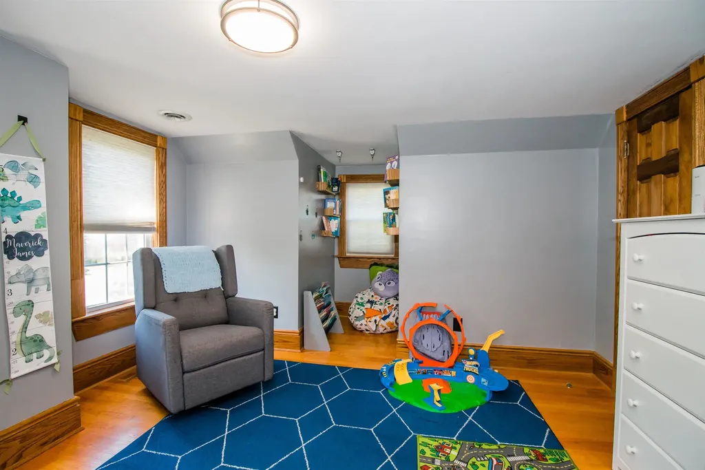 212 Stuart Avenue N Elkton VA 22827