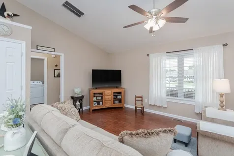 470 Coyote Run Broadway VA 22815