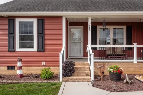 470 Coyote Run Broadway VA 22815