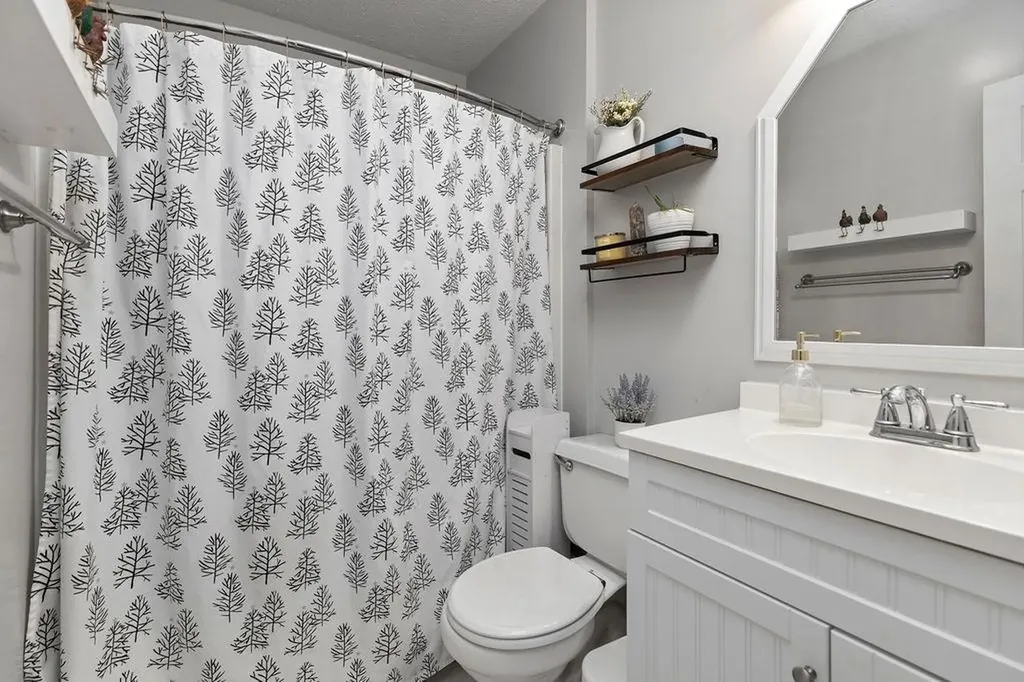 54 Beverley Street Verona VA 24482