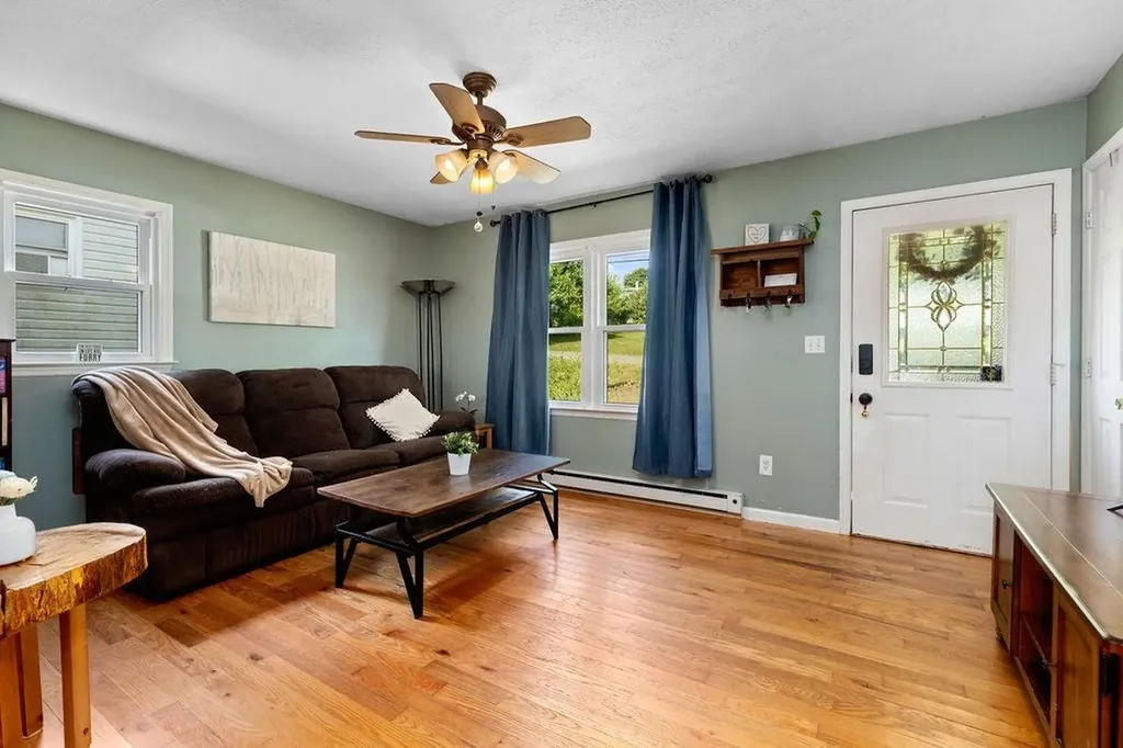 54 Beverley Street Verona VA 24482