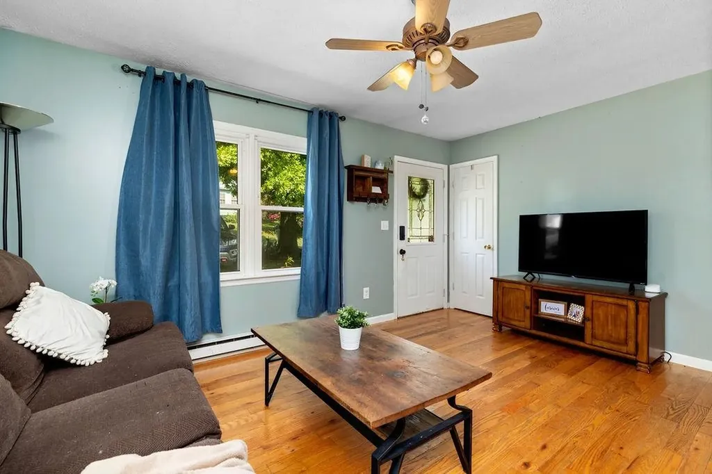 54 Beverley Street Verona VA 24482