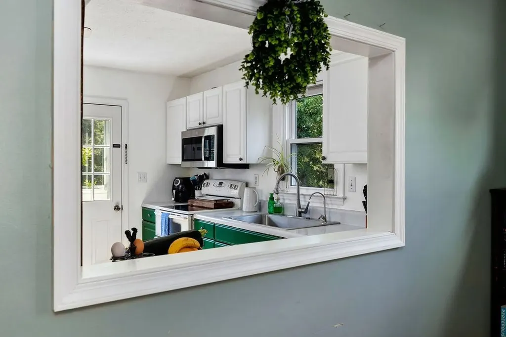 54 Beverley Street Verona VA 24482