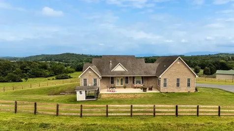 448 Stuarts Draft Highway Staunton VA 24401