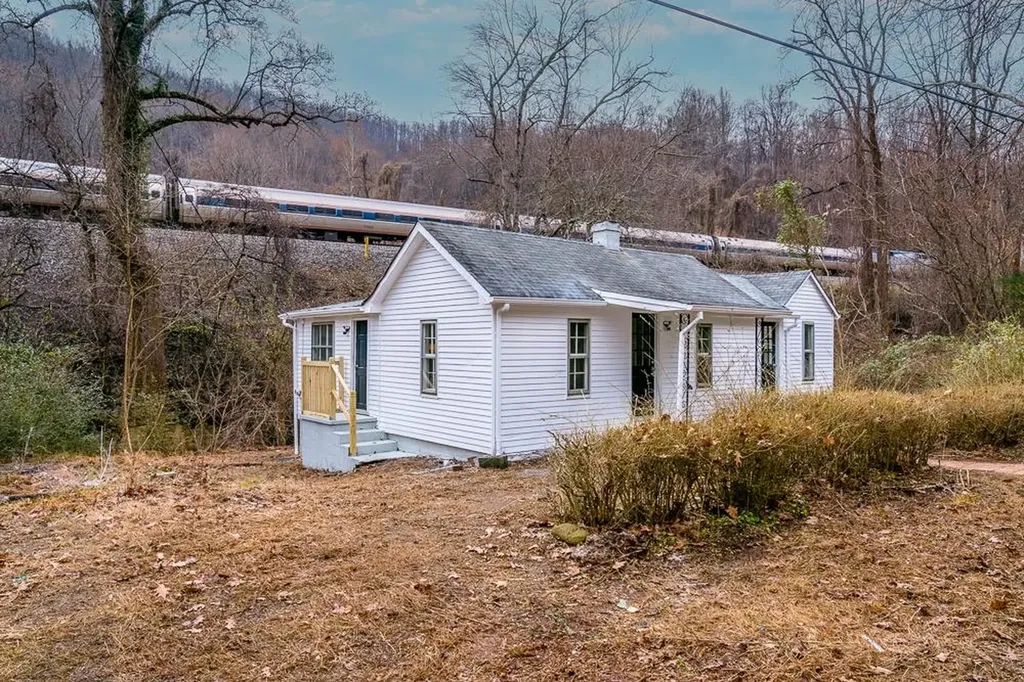 1121 Monacan Trail Road Charlottesville VA 22903