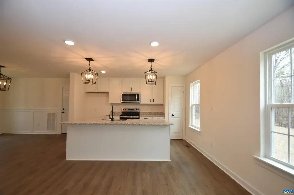 3212 Carysbrook Road Palmyra VA 22963