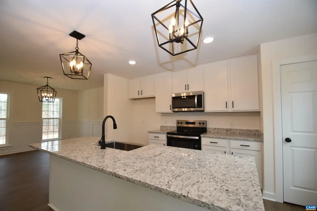 3212 Carysbrook Road Palmyra VA 22963