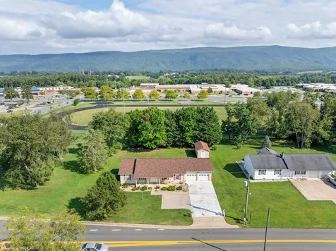 1225 Ox Road Woodstock VA 22664