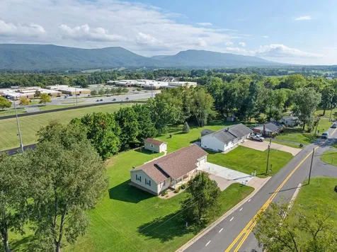 1225 Ox Road Woodstock VA 22664
