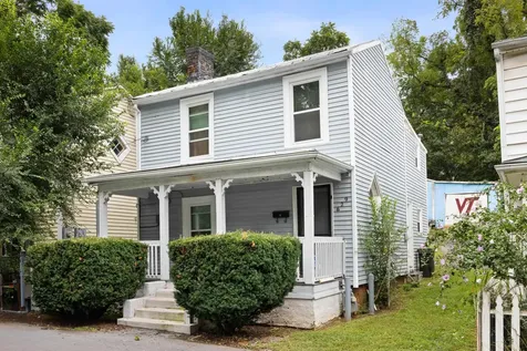 629 Baptist Street Staunton VA 24401