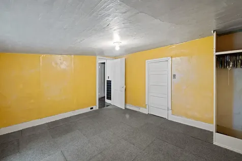 629 Baptist Street Staunton VA 24401
