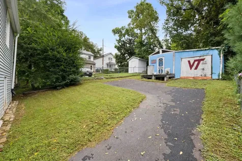 629 Baptist Street Staunton VA 24401