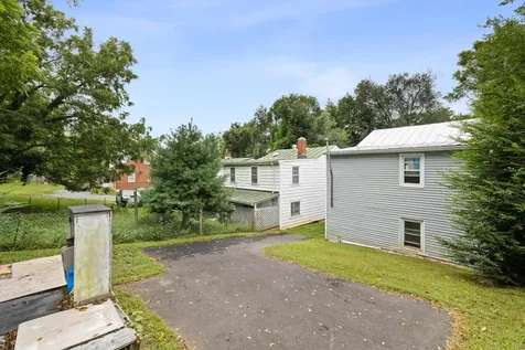 629 Baptist Street Staunton VA 24401