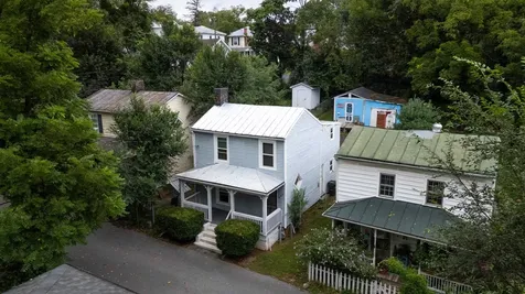 629 Baptist Street Staunton VA 24401