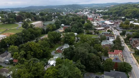 629 Baptist Street Staunton VA 24401