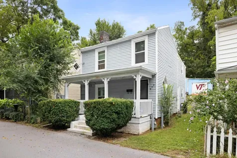 629 Baptist Street Staunton VA 24401
