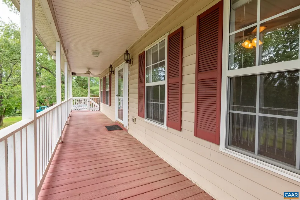 497 Sunset Drive Stanardsville VA 22973