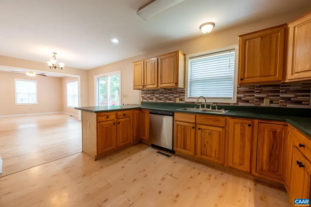 497 Sunset Drive Stanardsville VA 22973