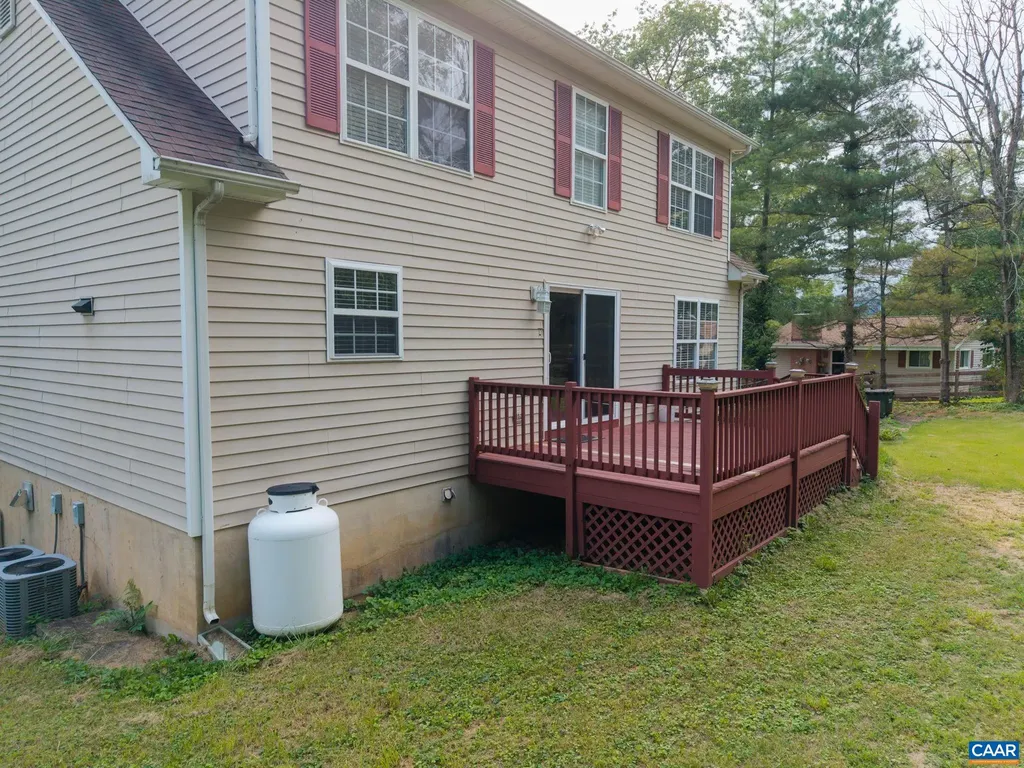 497 Sunset Drive Stanardsville VA 22973