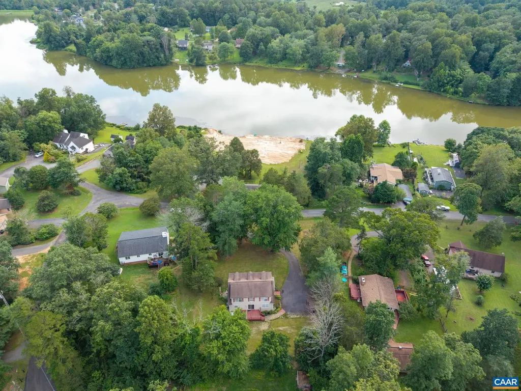 497 Sunset Drive Stanardsville VA 22973