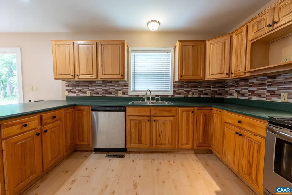 497 Sunset Drive Stanardsville VA 22973