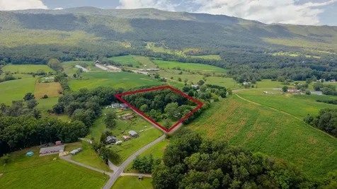 1557 Rinacas Corner Road Shenandoah VA 22849