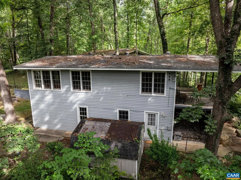 58 Iris Lane Louisa VA 23093