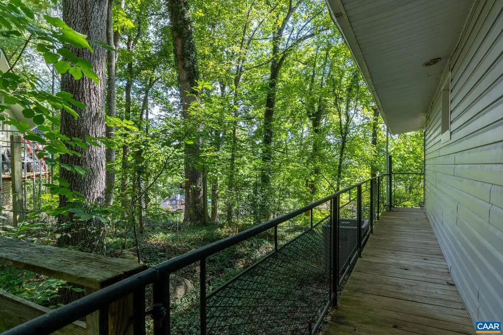 58 Iris Lane Louisa VA 23093