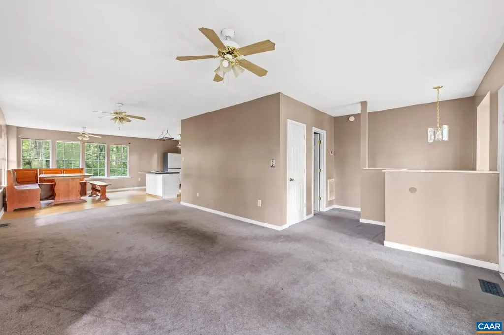 58 Iris Lane Louisa VA 23093