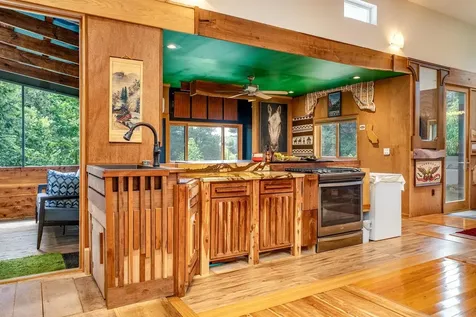 606 Riverside Drive Luray VA 22835