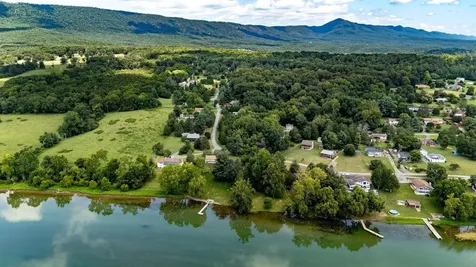 606 Riverside Drive Luray VA 22835