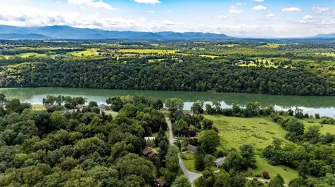 606 Riverside Drive Luray VA 22835