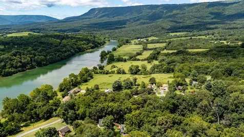 606 Riverside Drive Luray VA 22835